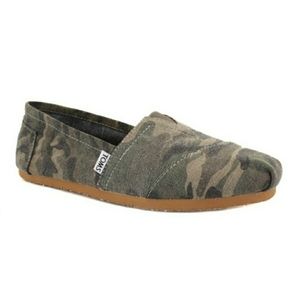 Toms Camo Classic Canvas Slip On Shoe